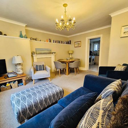 Rockferry 3 Bed Central Apartment + Parking Permit Дартмаут Экстерьер фото