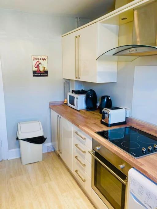 Rockferry 3 Bed Central Apartment + Parking Permit Дартмаут Экстерьер фото